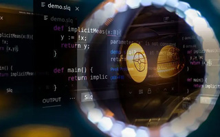 陵水 api php源码,下载的php源码怎么运行呢？